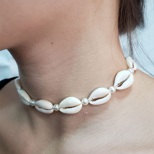 Colar Chocker Búzios Naturais e Pérolas