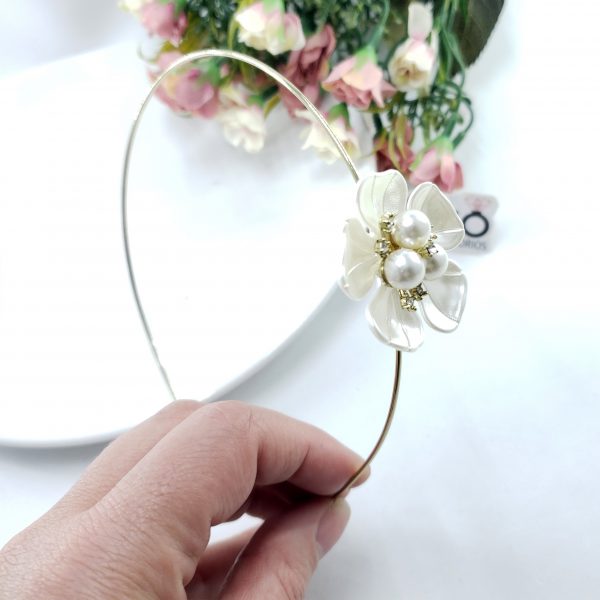 Tiara MadrePérola Em Forma Flor