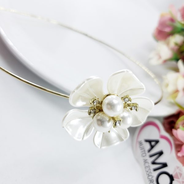 Tiara MadrePérola Em Forma Flor - Imagem 4