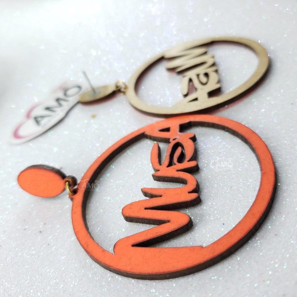 Brinco Musa em Mdf Pintura Laranja neon - Imagem 2
