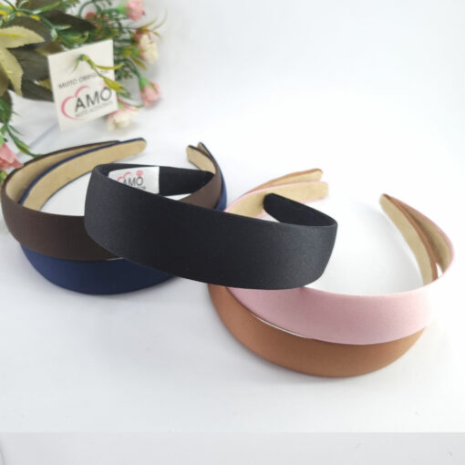 tiara classica colegial