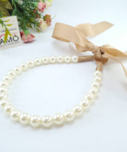 Tiara creme de perola e laco do tiktok